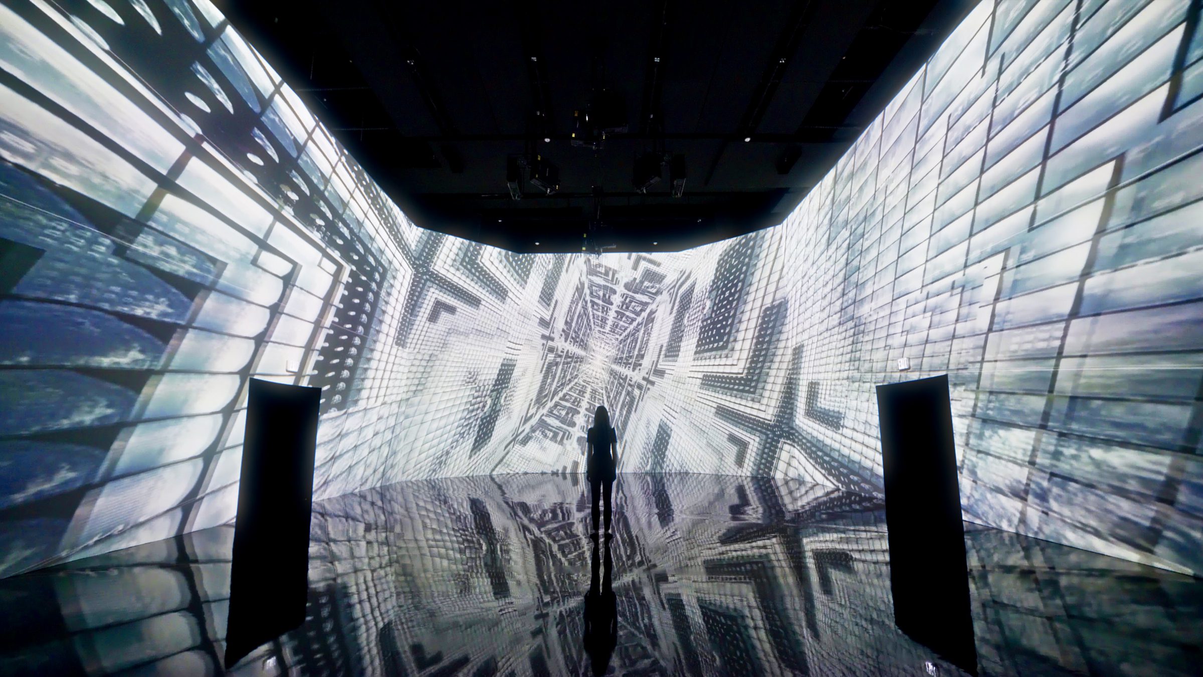 Infinite Space - Refik Anadol